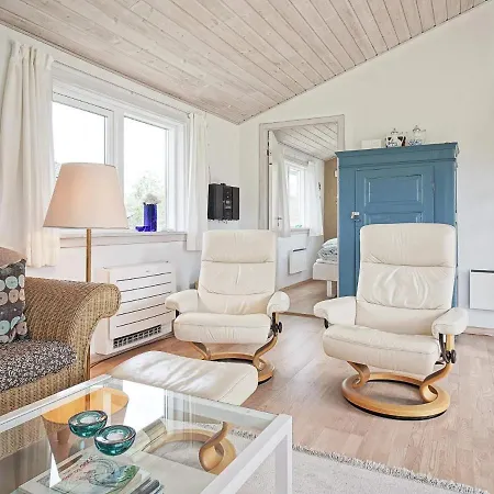 Casa de Férias 6 Person In Gudhjem
